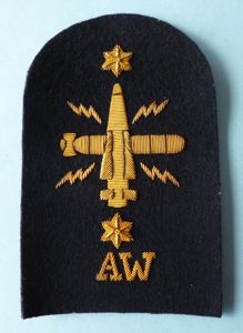 Royal Navy Above Water Weapons Technician Leading Ratings Armbadge.