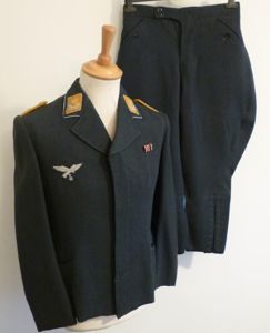 Third Reich : Luftwaffe Oberleutnant's Uniform consisting of Flight Blouse …