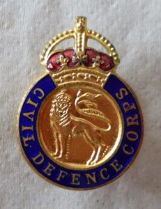 Civil Defence Corps (King's crown) Membership Lapel-badge.