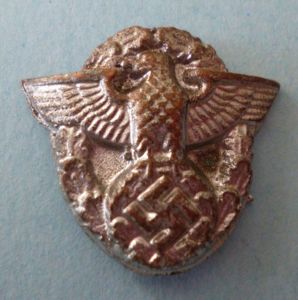 Third Reich : Polizei Dress-bayonet Grip Insignia.