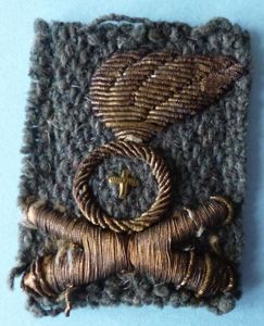 Italy : WW2 Fascist Army Medium Artillery Field-cap Badge.