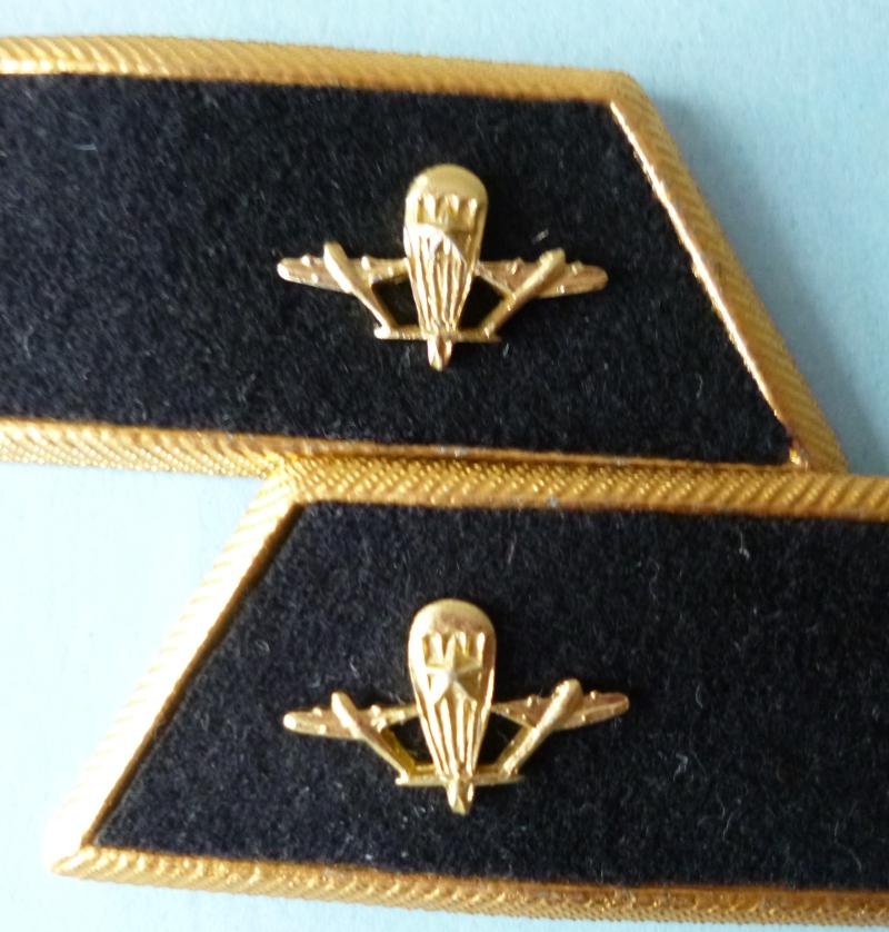 USSR : Pair of Soviet Airborne / Parachutist Officers Collar-patches. — image 2