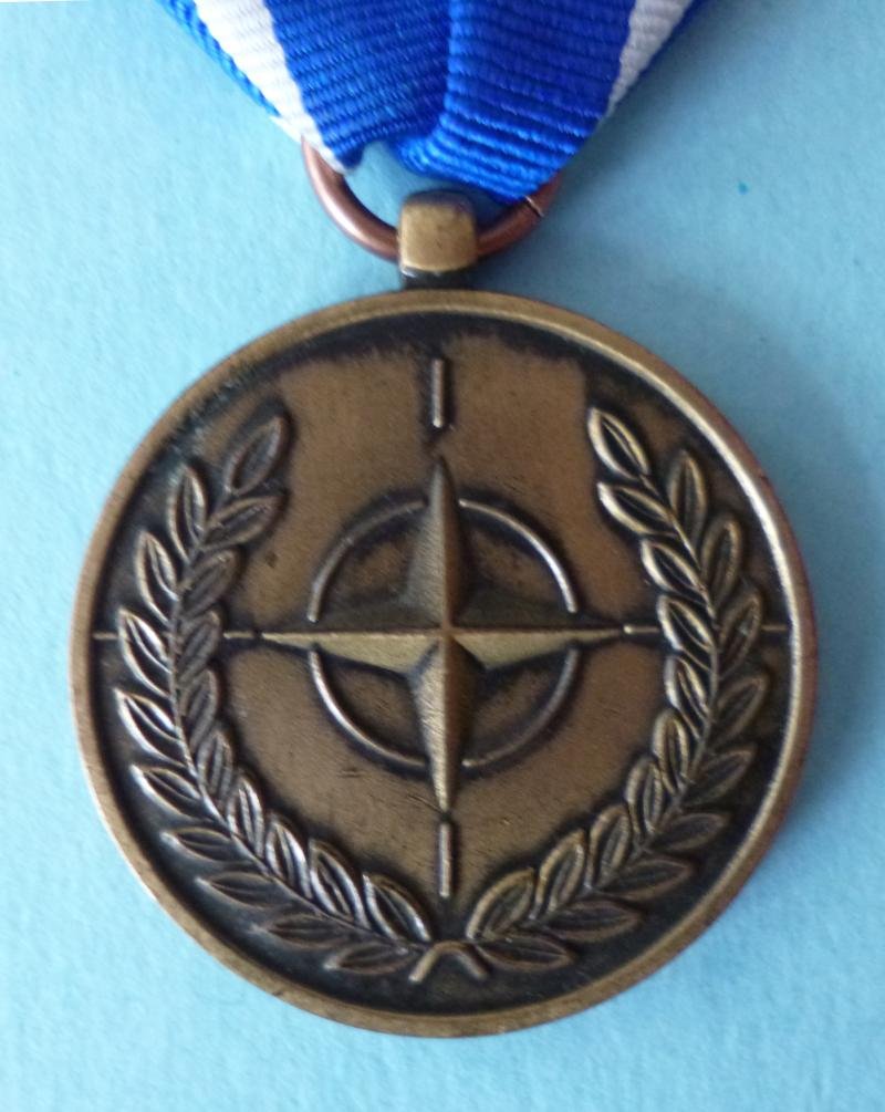 NATO Service Medal for Former Yugoslavia. — image 2