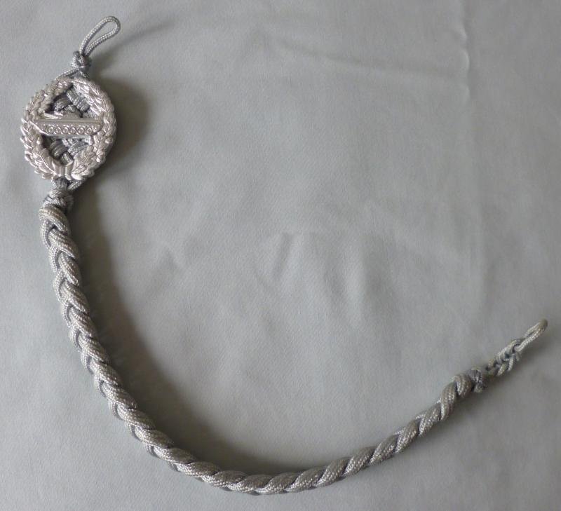 East Germany (DDR) : National Volksarmee (NVA) Armoured Infantry Shooting Cord ( Schützenschnur ). — image 2