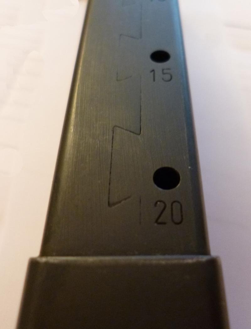 BRD : West German SIG Sauer 9mm P226 Semi-automatic Pistol Magazine. — image 3