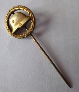 Imperial : German Stahlhelmbund Golden Honour Stick-pin Lapel-badge.