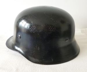 BRD : West German WW2 Pattern Fire Service Steel-helmet.