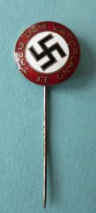 Third Reich : Early Nazi Supporters Enamelled lapel-badge.