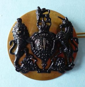 Army Warrant Officer 1st Class / RSM Black Metal Rank-badge.