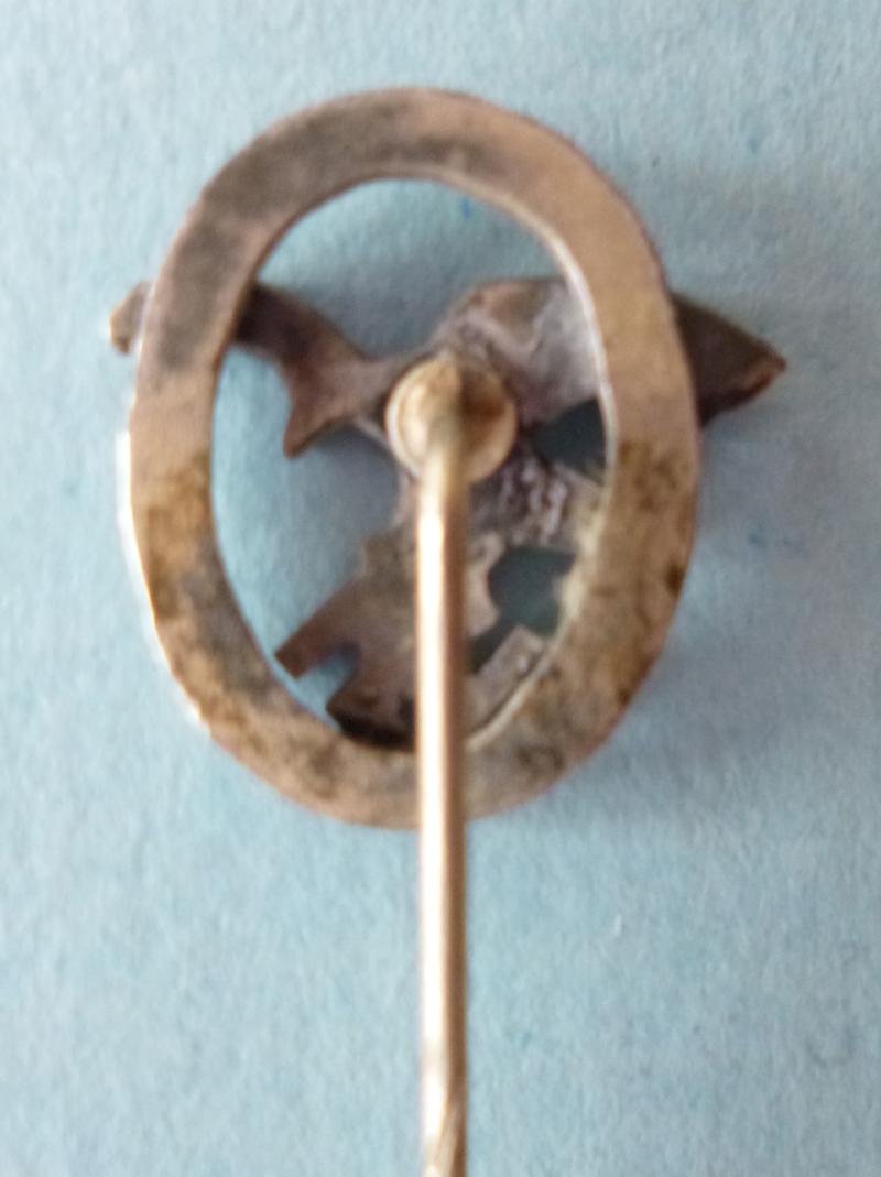Third Reich : Luftwaffe Beobachter-Abzeichen (Observers Badge) Miniature Stick-pin Lapel-badge. — image 3