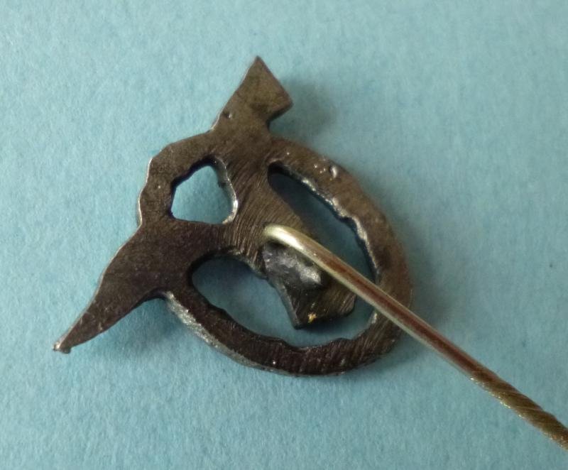 Third Reich : Luftwaffe Flugzeugführer-Abzeichen (Pilots Badge) Miniature Stick-pin Lapel-badge. — image 3