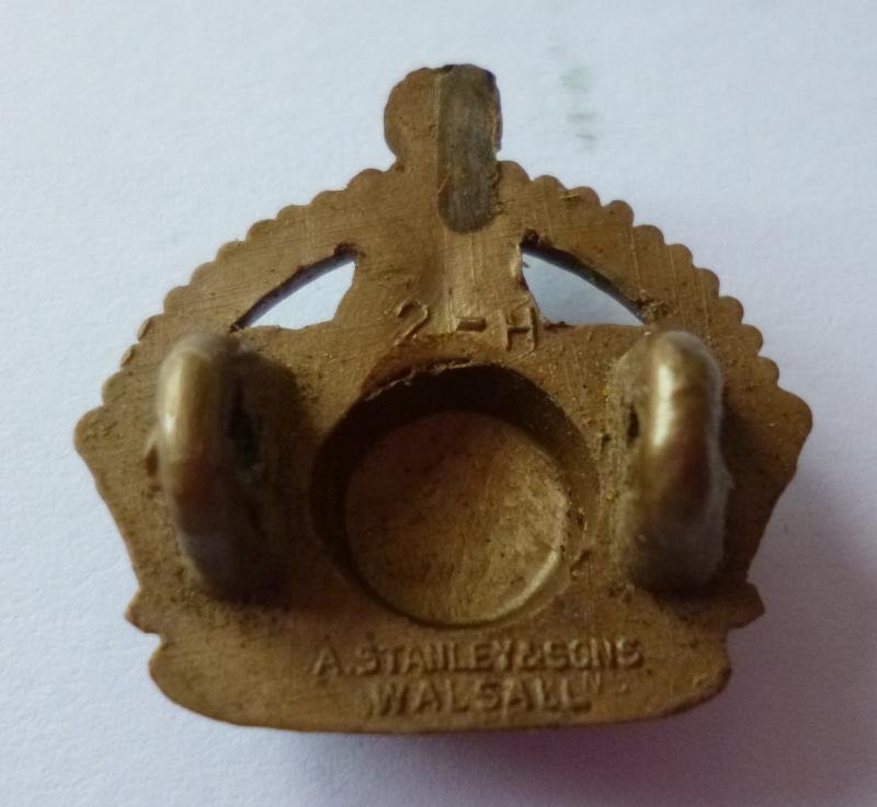 WW2 Royal Air Force Flight-sergeant's Plastic War-economy Arm Crown Rank-badge. — image 2