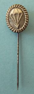 BRD : Early West German Bundeswehr Luftlande Truppen Members Stick-pin …