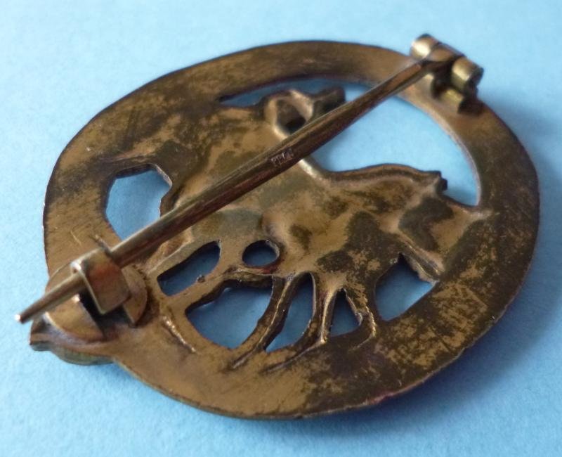 Third Reich : COPY - German Horse Driver's Award-badge in Gold. (Deutsches Fahrerabzeichen in Gold). — image 2