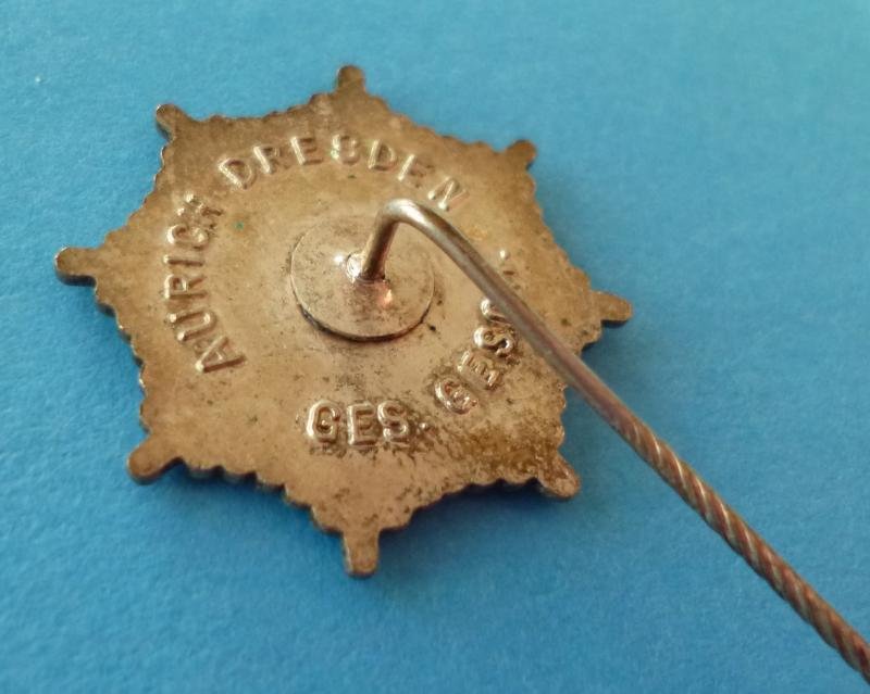 Third Reich : Reichsluftschutzbund (RLB) 1st Pattern Membership Stick-pin Lapel-badge. — image 3