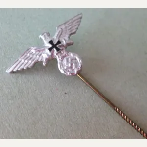 Third Reich : Membership Eagle Lapel-emblem of the NS Reichskriegerbund …