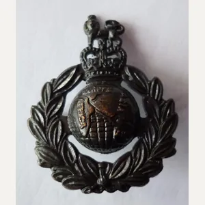 Royal Marines Queen's Crown Beret-badge.