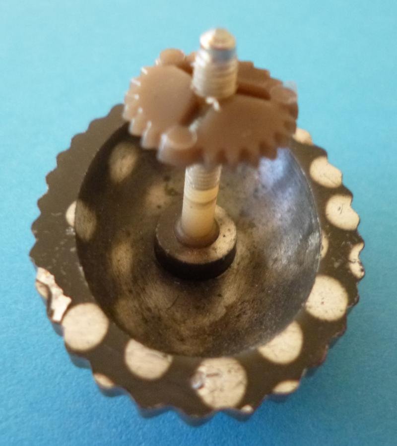 Ukraine : Army Enlisted-ranks' Service Cap-badge. — image 2