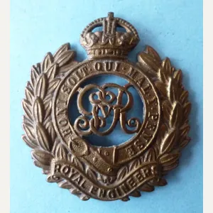 Royal Engineers GvR Cap badge (King's crown).