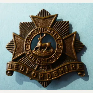 Bedfordshire Regiment Cast Bronzed Alloy Cap-badge with one Fixing Blade …
