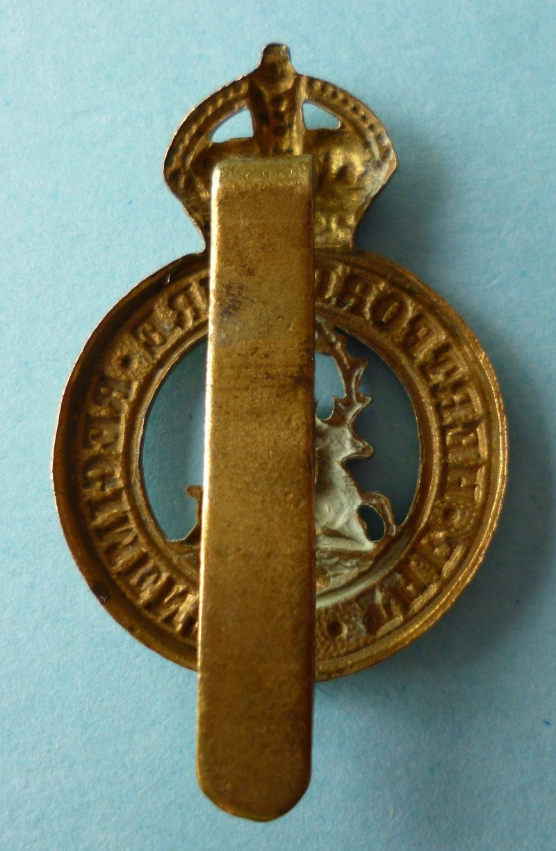 Hertfordshire (Territorial) Regiment Other Ranks Brass Cap Badge - narrow antlers variety. — image 2