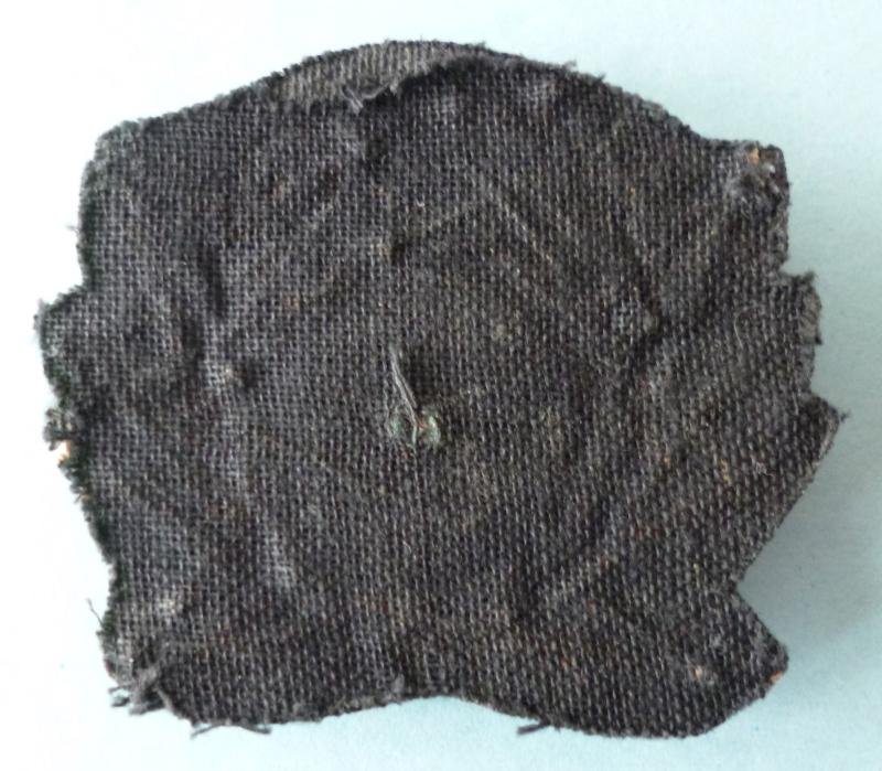 Hungary : Post-WW2 Hungarian Army Air-Service NCO's Cap-badge. — image 2