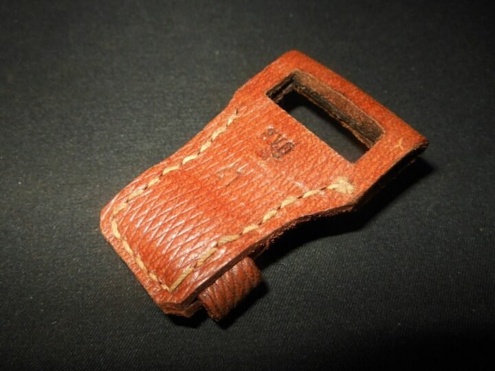 WW II German WH LW KM Mauser K98 Frosch – SLING RETAINER / KEEPER – VERY NICE! — image 2