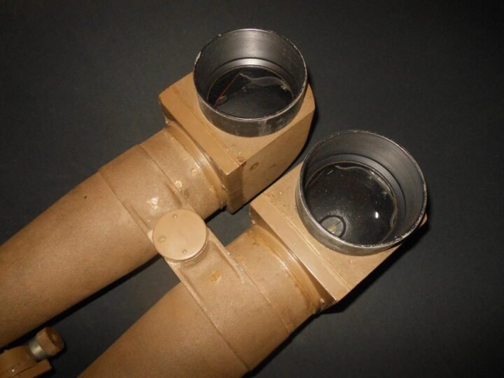 WW2 Imperial Japanese Army – 15×80 BIG EYE BATTERY COMMANDER OPTICS, BOX, TRIPOD, AND TAN CAMOUFLAGED COVER! — image 25