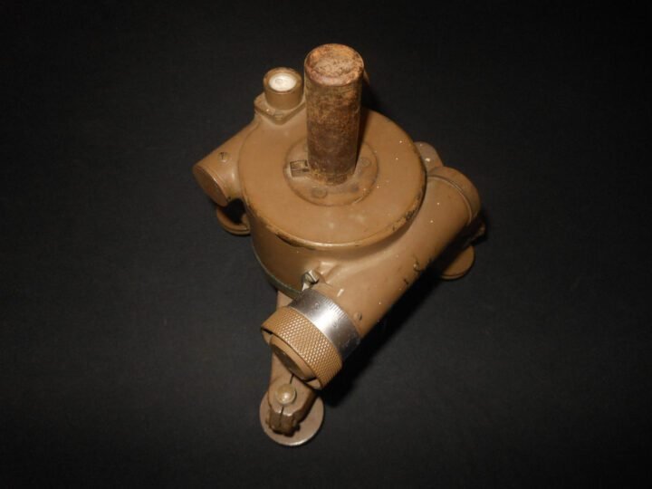 WW2 Imperial Japanese Army – 15×80 BIG EYE BATTERY COMMANDER OPTICS, BOX, TRIPOD, AND TAN CAMOUFLAGED COVER! — image 28