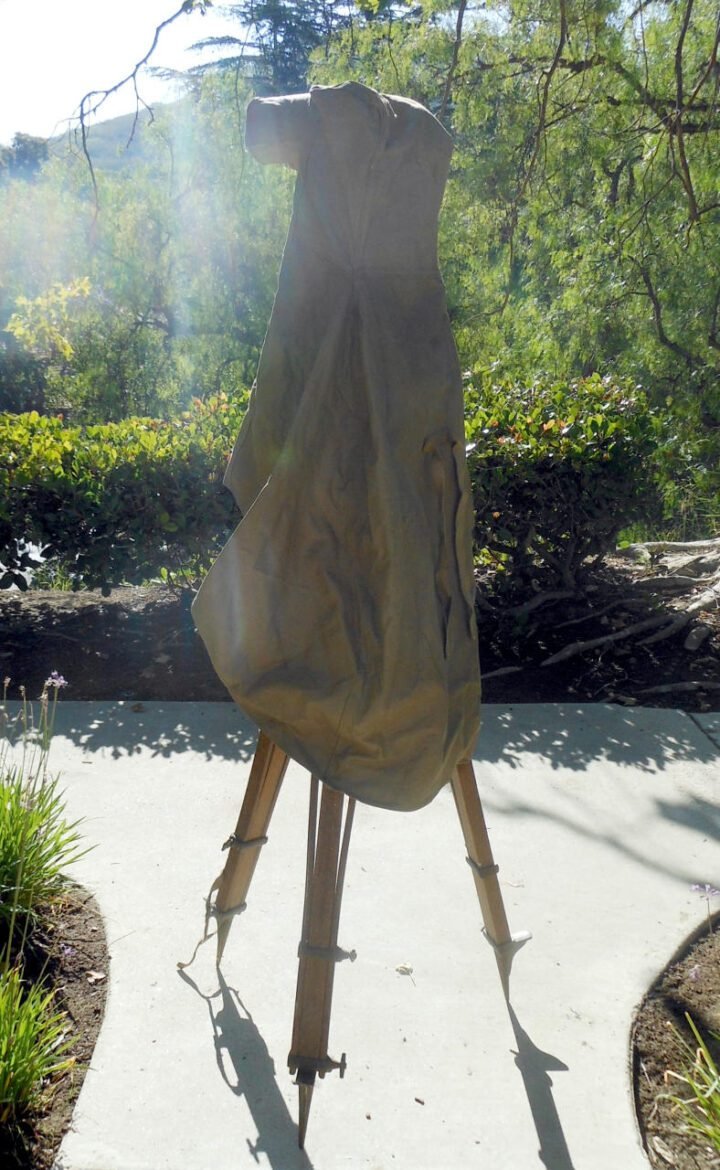 WW2 Imperial Japanese Army – 15×80 BIG EYE BATTERY COMMANDER OPTICS, BOX, TRIPOD, AND TAN CAMOUFLAGED COVER! — image 3