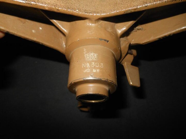 WW2 Imperial Japanese Army – 15×80 BIG EYE BATTERY COMMANDER OPTICS, BOX, TRIPOD, AND TAN CAMOUFLAGED COVER! — image 31