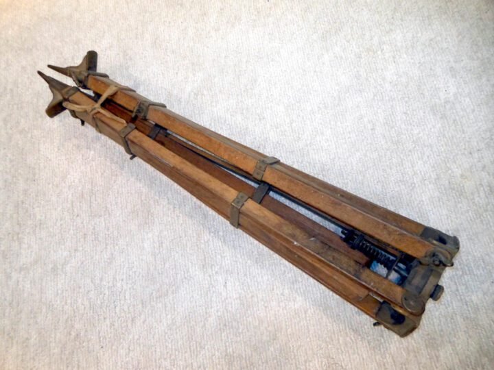 WW2 Imperial Japanese Army – 15×80 BIG EYE BATTERY COMMANDER OPTICS, BOX, TRIPOD, AND TAN CAMOUFLAGED COVER! — image 39