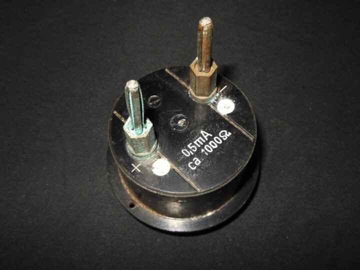 WW2 German Wehrmacht – ELECTRICAL AMMETER – RADIO EQUIPMENT – RARE! — image 4