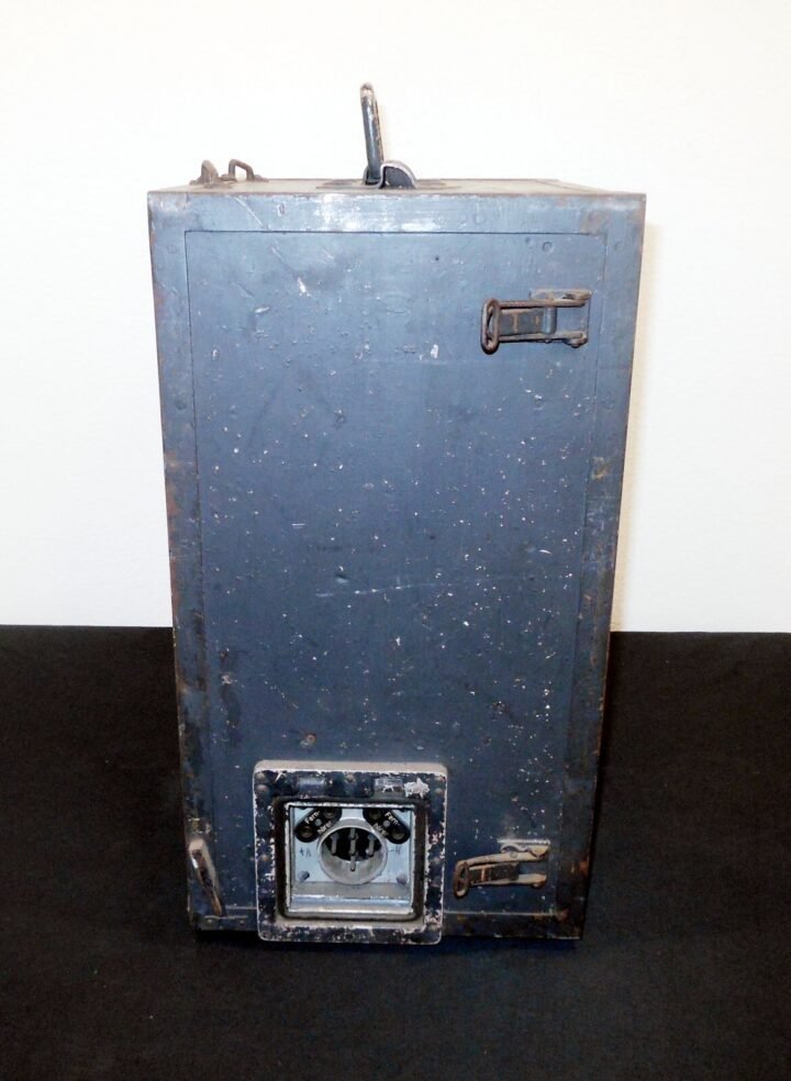 WW2 German Wehrmacht Fu.H.E.b – Funkhorchempfänger b – RADIO RECEIVER – RARE! — image 12