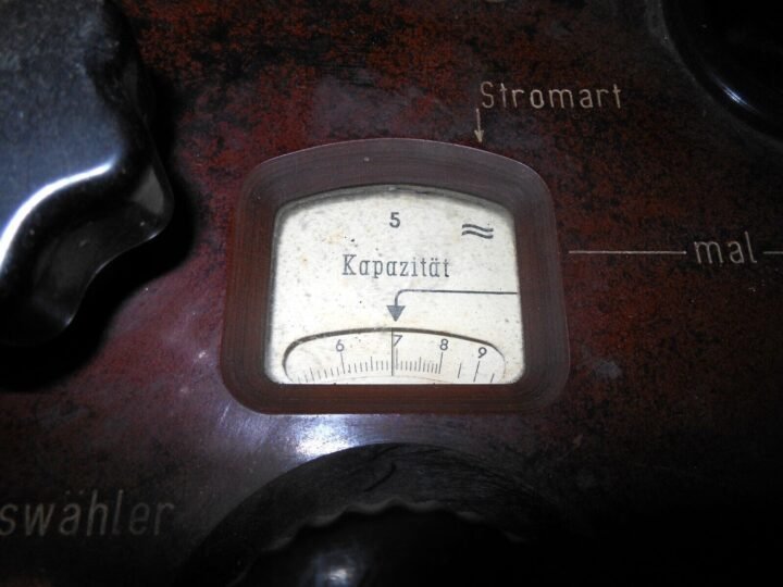 WW2 German Luftwaffe Messbrücke Ohmmeter – COMMUNICATION LINE TESTING UNIT — image 12