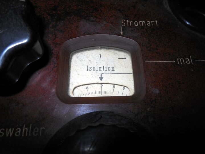 WW2 German Luftwaffe Messbrücke Ohmmeter – COMMUNICATION LINE TESTING UNIT — image 16