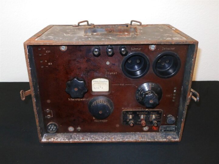 WW2 German Luftwaffe Messbrücke Ohmmeter – COMMUNICATION LINE TESTING UNIT — image 2