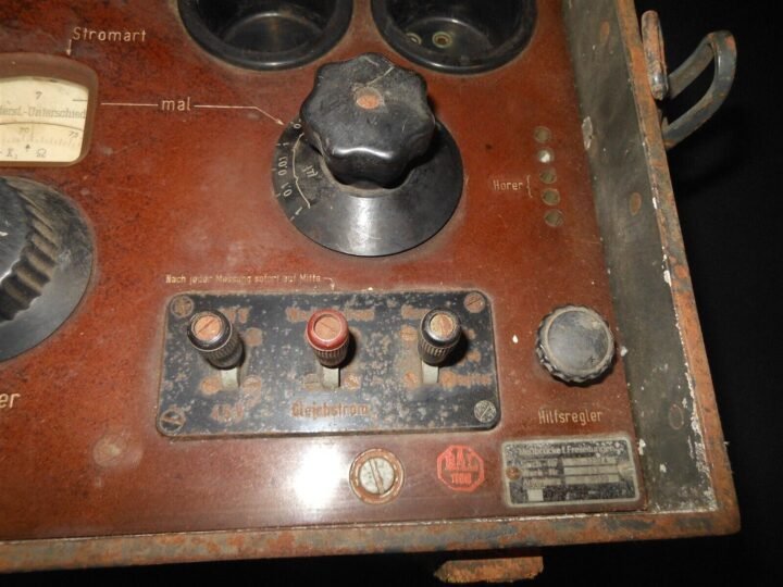 WW2 German Luftwaffe Messbrücke Ohmmeter – COMMUNICATION LINE TESTING UNIT — image 8