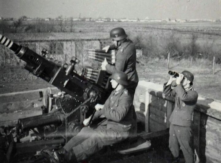 WW2 German Luftwaffe Feldluftautomatkanone 28 L/60 – 40mm BOFORS ANTI-AIRCRAFT CANNON – STEEL SHELL CASING #3 – NICE! — image 7