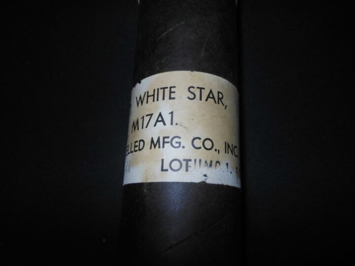 WW2 US Army Navy – M17A1 RIFLE PARACHUTE SIGNAL FLARE – SEALED NOS – NICE! — image 4