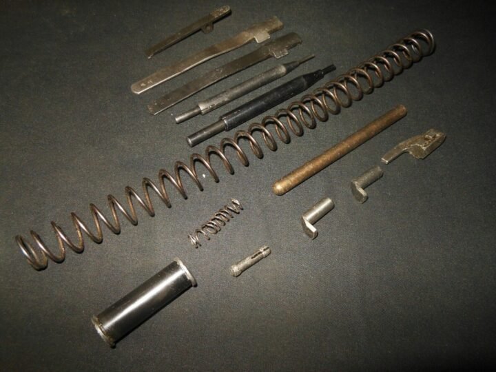 WW2 German Wehrmacht Waffenmeister Werkzeug – SPARE PARTS / TOOL KIT – MG13 – NICE! — image 5