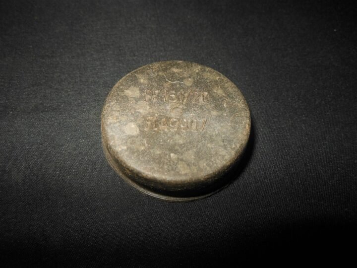 WW II German Army Air Force – RUBBER MUZZLE COVER / BARREL CAP – MG151/20 – NICE — image 2