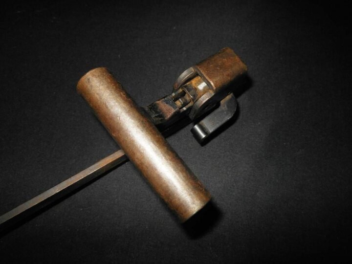 WW2 German / Yugoslavian – 7.92mm MG53 / M53 CHARGING HANDLE – VERY NICE! — image 3