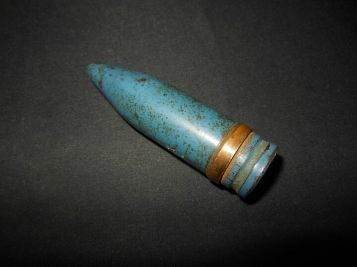 WW II US Army Air Force – GERMAN 20mm FlaK TRENCH ART BRASS CASING – SUPERB! — image 14