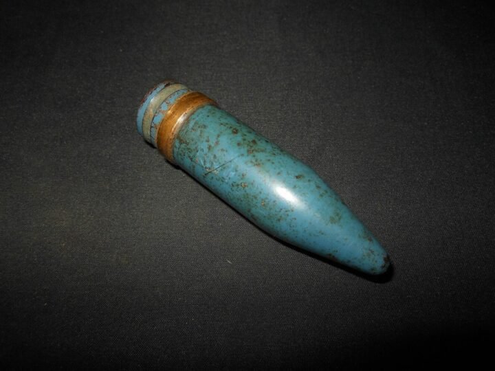 WW II US Army Air Force – GERMAN 20mm FlaK TRENCH ART BRASS CASING – SUPERB! — image 15