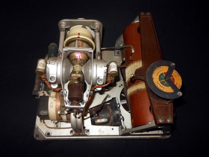 WW2 German Luftwaffe Antennen-Abstimmungs-Gerät – AAG3 ANTENNA UNIT – FuG10 Ju88 — image 11