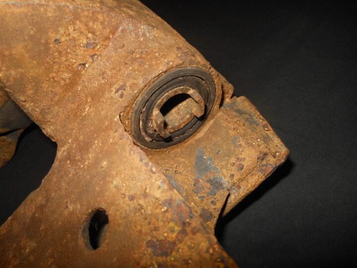 WW2 German Wehrmacht Kettenglied – TRACK LINK – Sd. Kfz. 251 / 11 – VERY NICE! — image 11