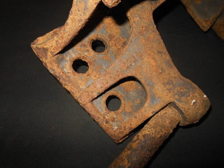 WW2 German Wehrmacht Kettenglied – TRACK LINK – Sd. Kfz. 251 / 11 – VERY NICE! — image 4