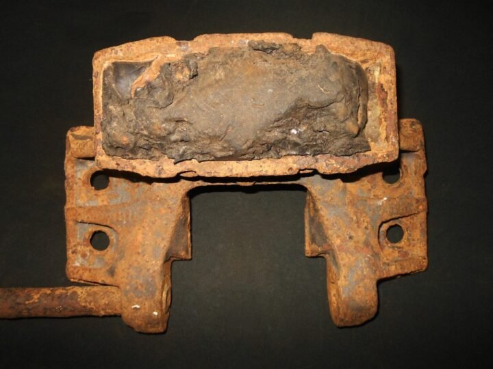 WW2 German Wehrmacht Kettenglied – TRACK LINK – Sd. Kfz. 251 / 11 – VERY NICE! — image 6