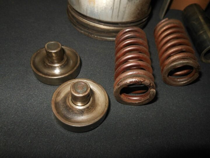 WW II German WH Kolben – ENGINE PISTON BOLT BEARING SET – MAYBACH HL42 – RARE! — image 4